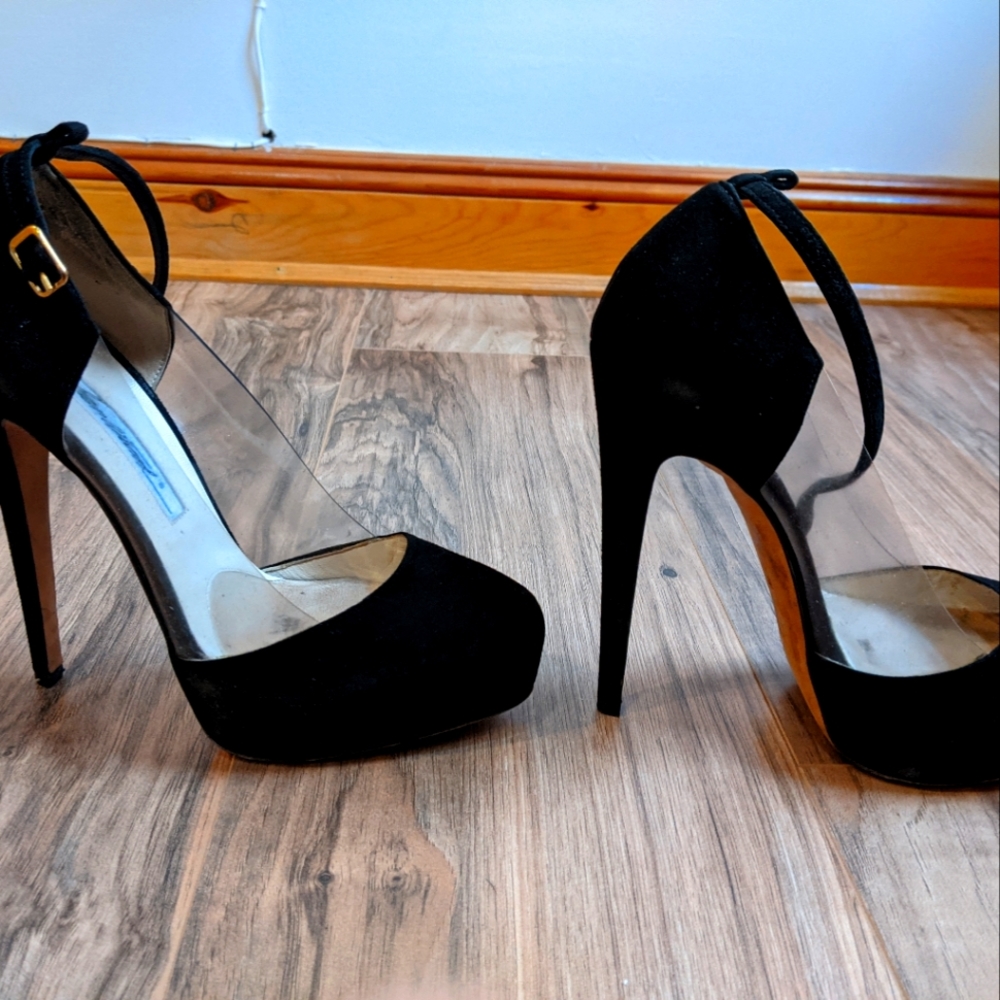 Brian Atwood Designer, Suede, Size 6.5 us or 37 Europe